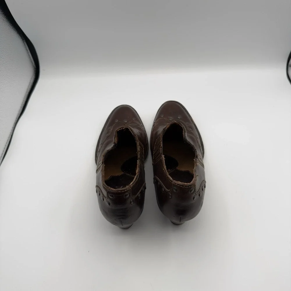 Womens‎ size 7 Born W61991 Brown Leather Western Casual Slip On Ankle Bootie
